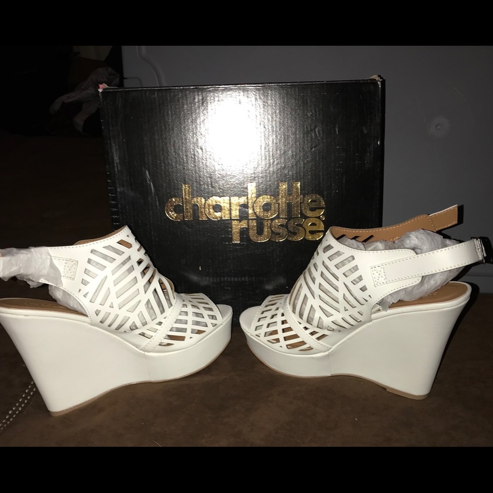 COPY - Charlotte Russe, cutout wedge sandal - Picture 2 of 6